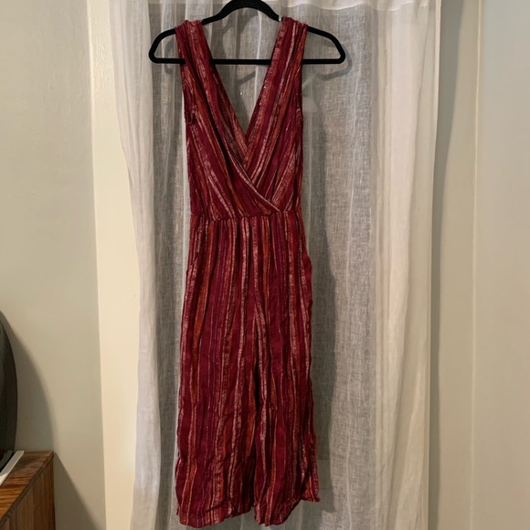 Universal thread red crop jumpsuit - Picture 3 of 4